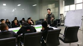 瑞馬壁掛爐廠家增強(qiáng)服務(wù)意識，提高商務(wù)技巧