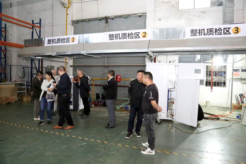 熱烈歡迎河南舒適家行業(yè)聯(lián)盟領(lǐng)導(dǎo)蒞臨廣東瑞馬參觀指導(dǎo) 熱烈歡迎河南舒適家行業(yè)聯(lián)盟領(lǐng)導(dǎo)蒞臨廣東瑞馬參觀指導(dǎo)